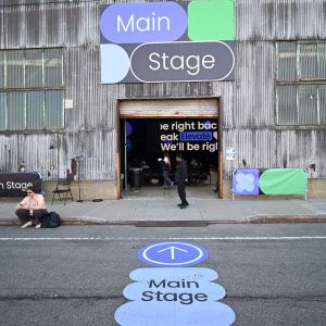 861440 Agency EA Greenhouse Print_7824